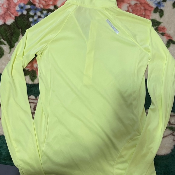 Under Armour - Fitted Half Zip - Heat Gear - Picture 7 of 8